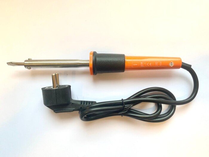 Lituoklis  100 W